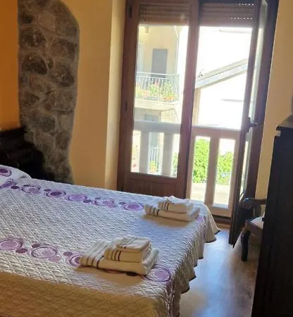Casa Rustica Cesar Tatil Evi Lubián